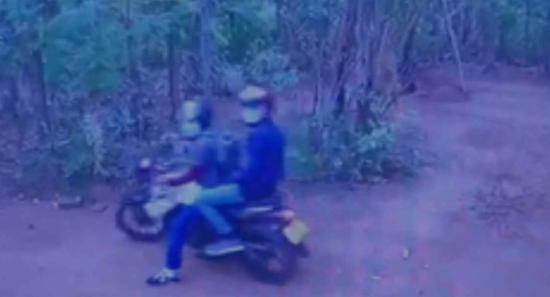 බැකෝ සමන්ගේ මවට වෙඩි තැබීමට ආ යතුරුපැදිය සොයාගැනේ.